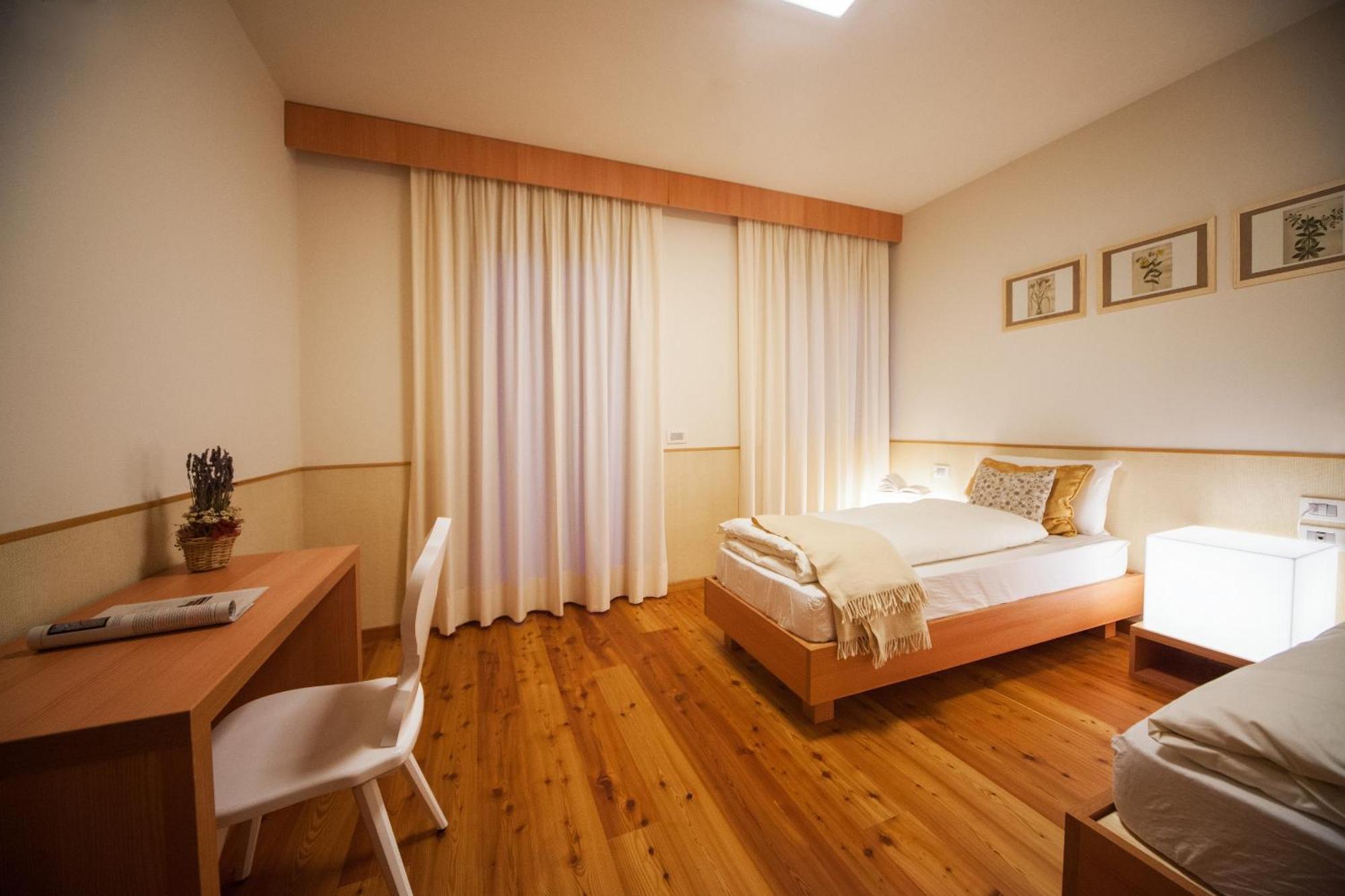 Lumen Hotel Falcade Værelse billede