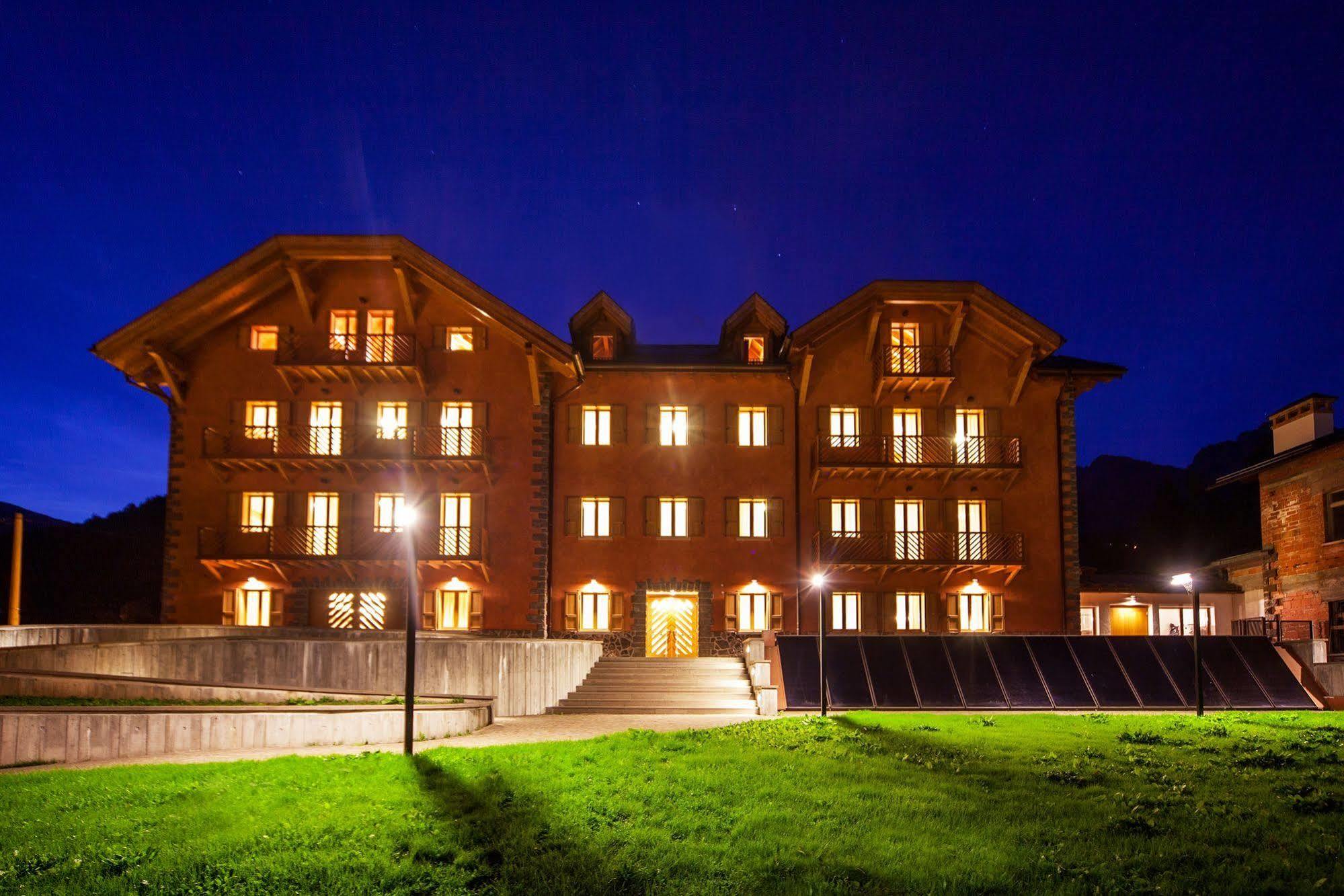 Lumen Hotel Falcade Eksteriør billede